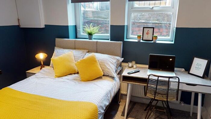 5 Bedroom Terraced House To Rent In Broomfield Road, Headingley, Leeds, LS6