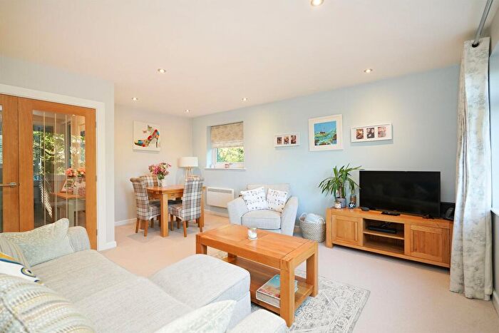 2 Bedroom Apartment For Sale In Queen Victoria Road, Sheffield, S17