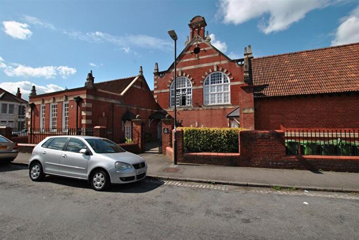 1 Bedroom Flat To Rent In Maxse Road, Bristol, BS4