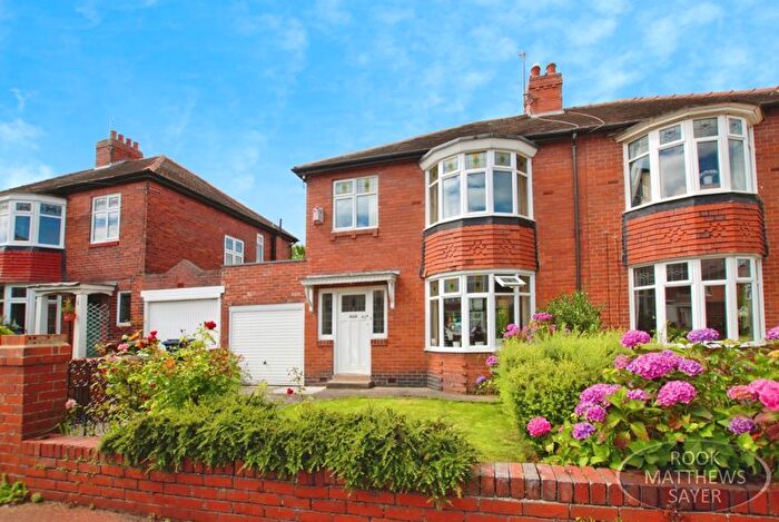 3 Bedroom Semi-Detached House For Sale In The Wynd, Newcastle Upon Tyne, NE3