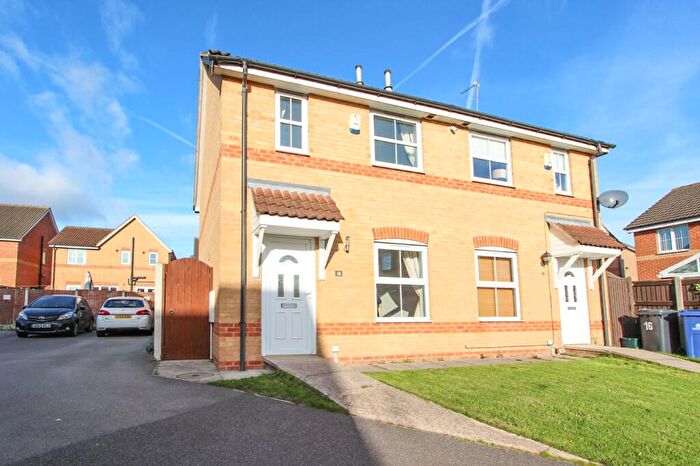 2 Bedroom Semi-Detached House To Rent In Highfield Close, Dunscroft, Doncaster, DN7