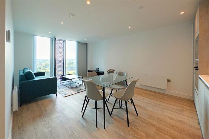 1 Bedroom Apartment To Rent In The Blade, M15