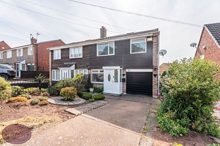 3 Bedroom Semi-Detached House For Sale In Ladbrooke Crescent, Nottingham, NG6