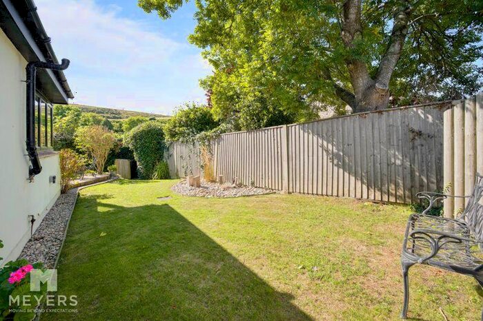 2 Bedroom Bungalow For Sale In Farm Lane, West Lulworth, BH20