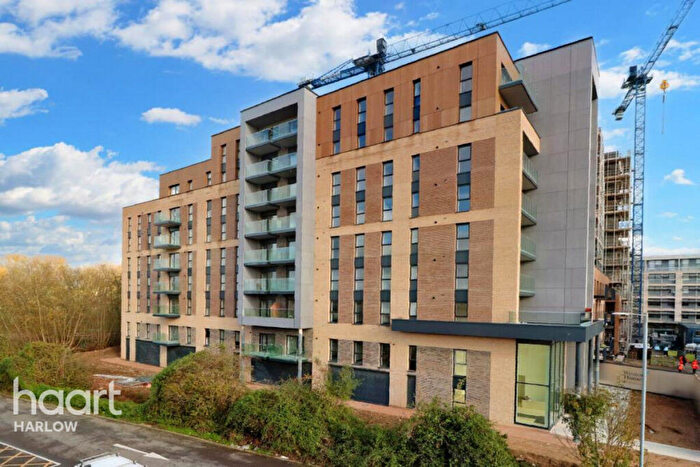 2 Bedroom Flat To Rent In Moore House, Harlow, CM20