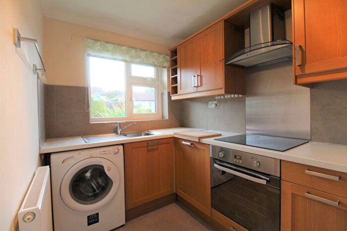 2 Bedroom Bungalow To Rent In Windrush Close, Bramcote, Nottingham, NG9