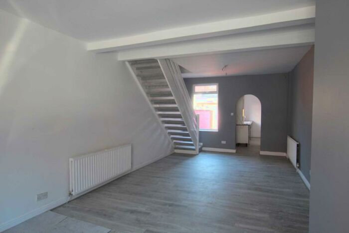 2 Bedroom Terraced House To Rent In Kenyon Street, Gorton, M18