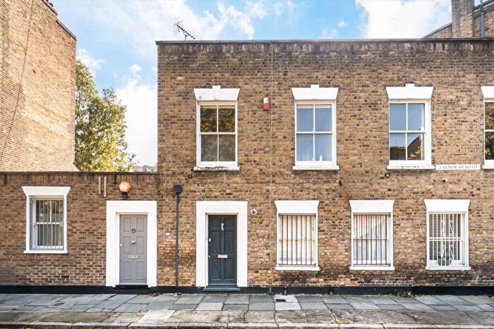2 Bedroom Terraced House For Sale In Almorah Road, Islington, N1