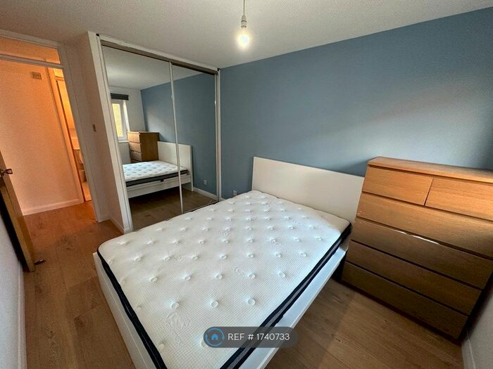 1 Bedroom Flat To Rent In Lumsden Street, East Renfrewshire, G3