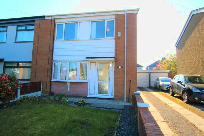 3 Bedroom Semi-Detached House To Rent In Beechburn Crescent, Huyton, L36