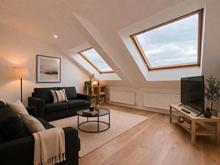 3 Bedroom Apartment To Rent In Eslington Terrace, NE2