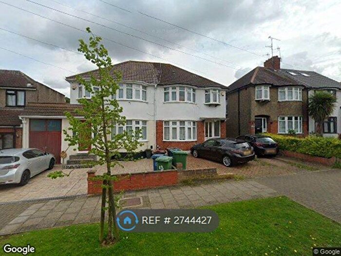 3 Bedroom Semi Detached House To Rent In Tintern Way, Harrow, HA2