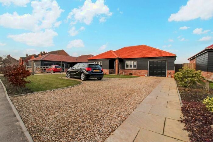 3 Bedroom Detached Bungalow For Sale In Austendyke Road, Weston Hills, Spalding, PE12