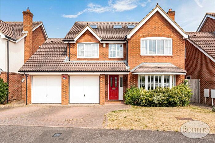 6 Bedroom Detached House To Rent In Coresbrook Way, Knaphill, Woking, Surrey, GU21
