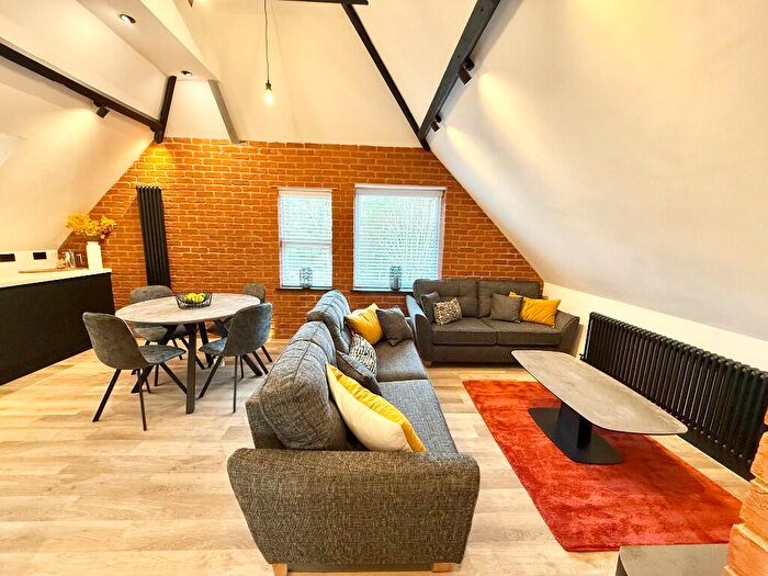 2 Bedroom Apartment To Rent In Westbourne Park Road, Bournemouth, Dorset, BH4