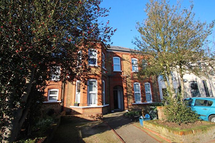 1 Bedroom Flat To Rent In Eastwood Road, Goodmayes, Ilford, IG3