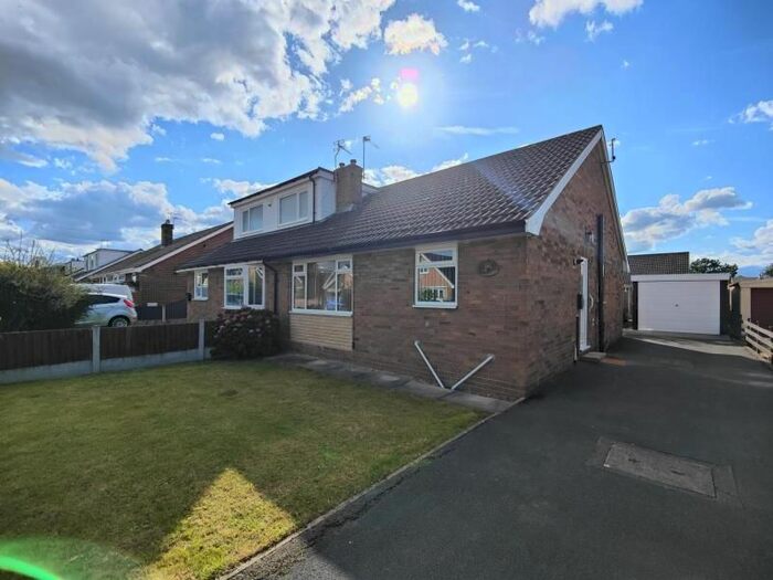 2 Bedroom Property To Rent In Elmwood Avenue, Walton, Wakefield, WF2