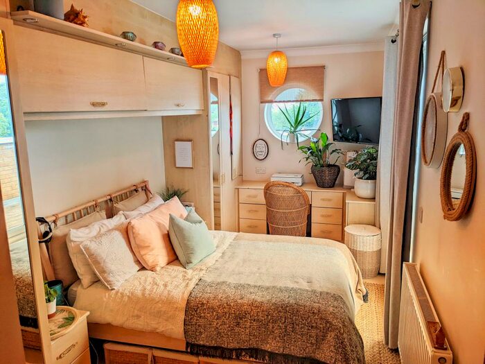 2 Bedroom Apartment To Rent In Southbourne Road, Bournemouth, BH6