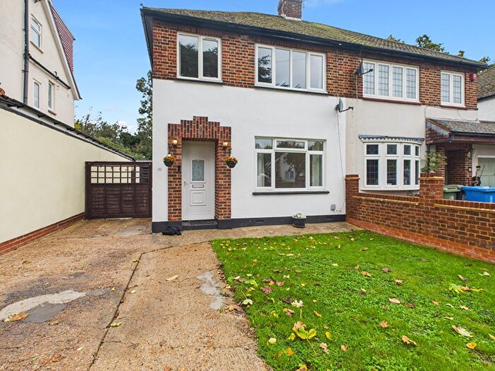 3 Bedroom Detached House To Rent In Lawn Close, Datchet, Slough, Berkshire, SL3