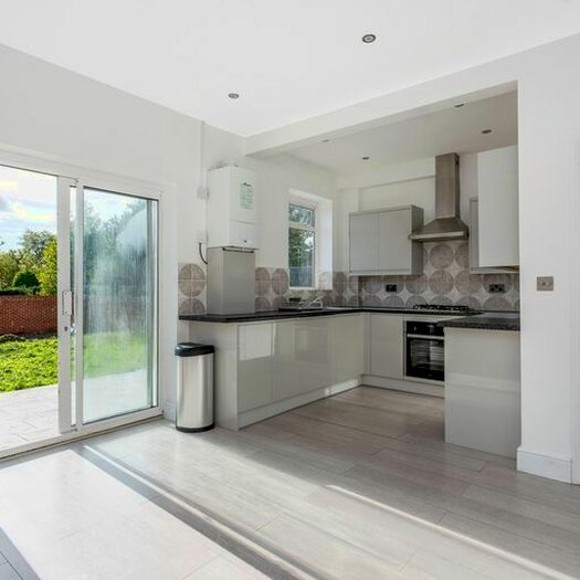 3 Bedroom Semi-Detached House To Rent In Orchard Avenue, Upper Belvedere, DA17