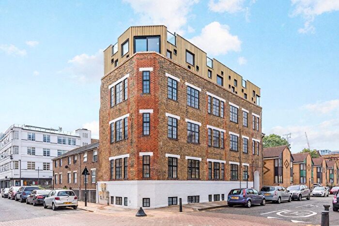 2 Bedroom Flat For Sale In Varden Street, London, E1