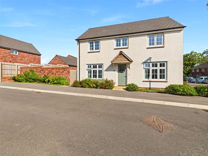 3 Bedroom Detached House For Sale In Thomas Tudor Way, Great Oldbury, Stonehouse, Gloucestershire, GL10