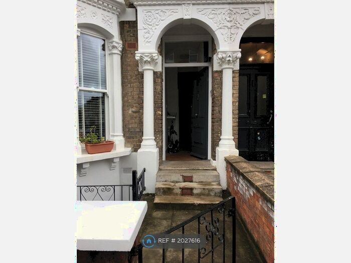 2 Bedroom Flat To Rent In Digby Crescent, London, N4
