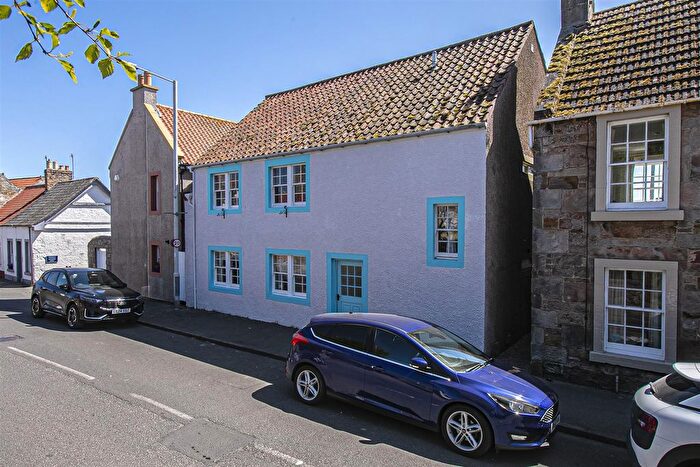 3 Bedroom Flat To Rent In Westgate South, Crail, Anstruther, KY10