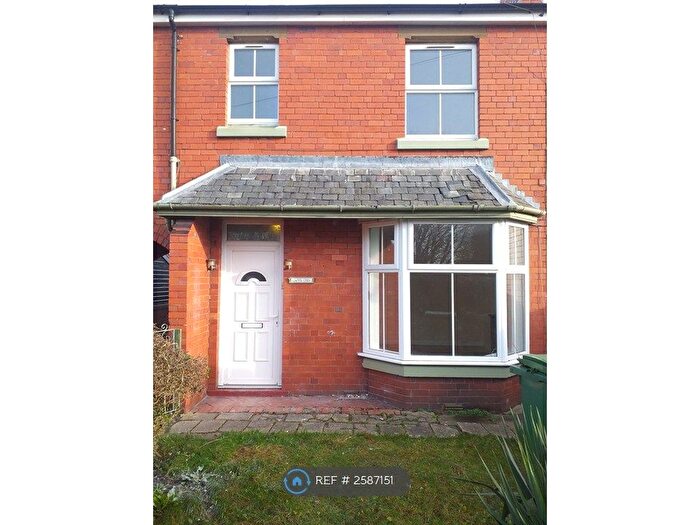 3 Bedroom Semi-Detached House To Rent In St Martins Road, Gobowen, SY11