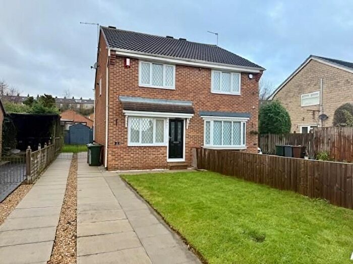 2 Bedroom Semi Detached House For Sale In Hazelcroft, Eccleshill, BD2