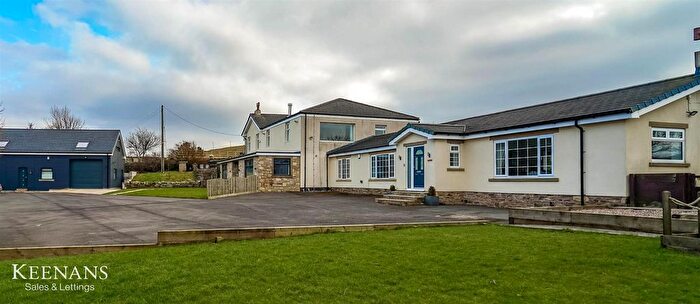 7 Bedroom Farmhouse For Sale In Long Causeway, Cliviger, Burnley, BB10