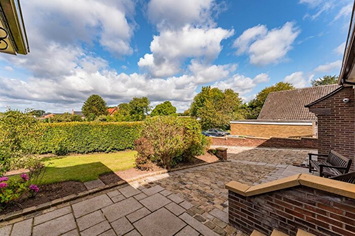 5 Bedroom Bungalow To Rent In Chester Road, Mere, Knutsford, Cheshire, WA16
