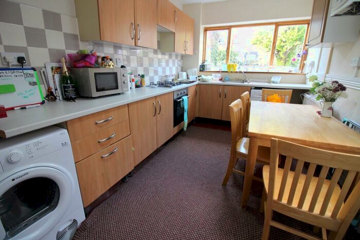 4 Bedroom Terraced House To Rent In Alfred Street, Roath, CF24
