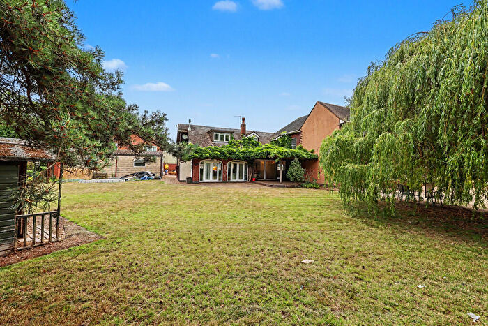 4 Bedroom Farm House For Sale In Robeys Lane, Birchmoor, B78