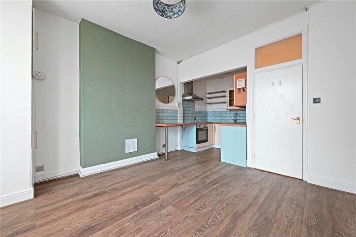 1 Bedroom Apartment To Rent In Scrubs Lane, London, NW10