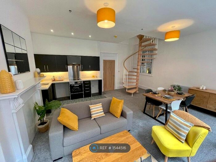 2 Bedroom Flat To Rent In Old Town, Hull, HU1