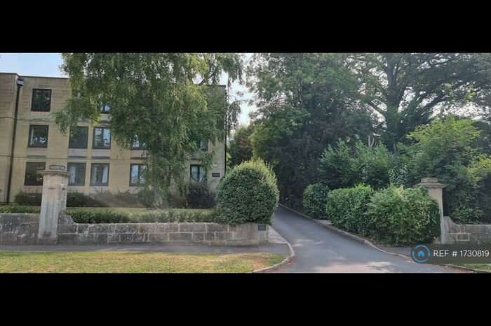 2 Bedroom Flat To Rent In Dahlia Gardens, Bath, BA2