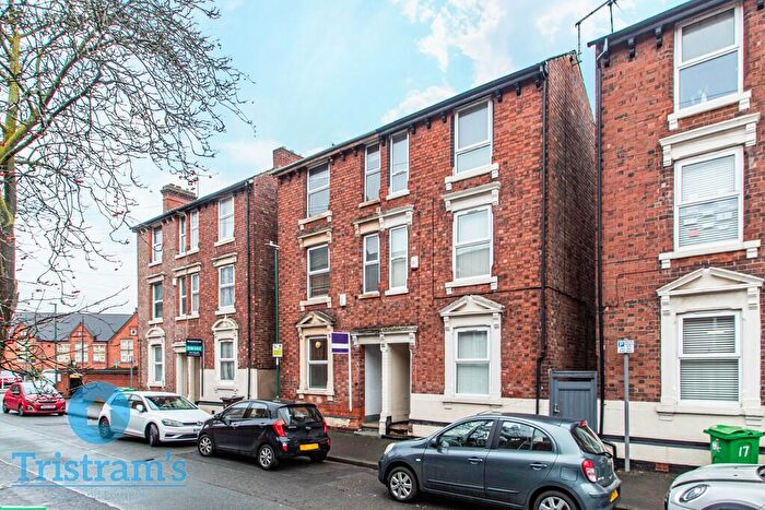 6 Bedroom Semi Detached House To Rent In Hungerton Street, Lenton, NG7