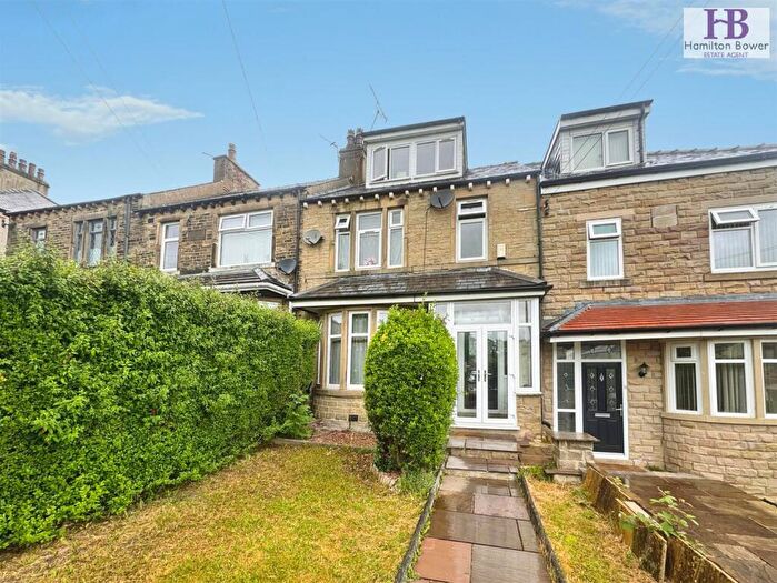 4 Bedroom Terraced House To Rent In Beechwood Drive, Bradford, BD6