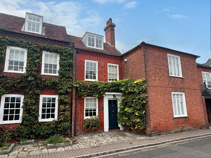 3 Bedroom Terraced House For Sale In Captains Row, Lymington, SO41