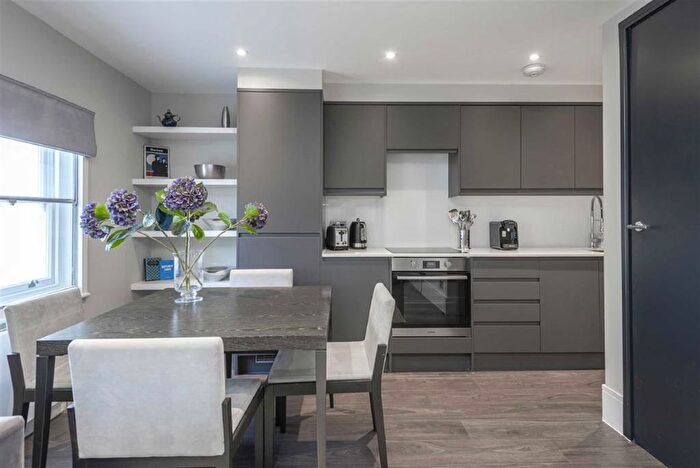 1 Bedroom Flat To Rent In Upper Montagu Street, Marylebone, W1H