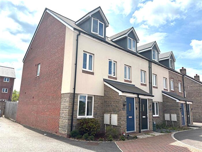 3 Bedroom End Of Terrace House For Sale In Daffodil Way, Emersons Green, Bristol, Gloucestershire, BS16