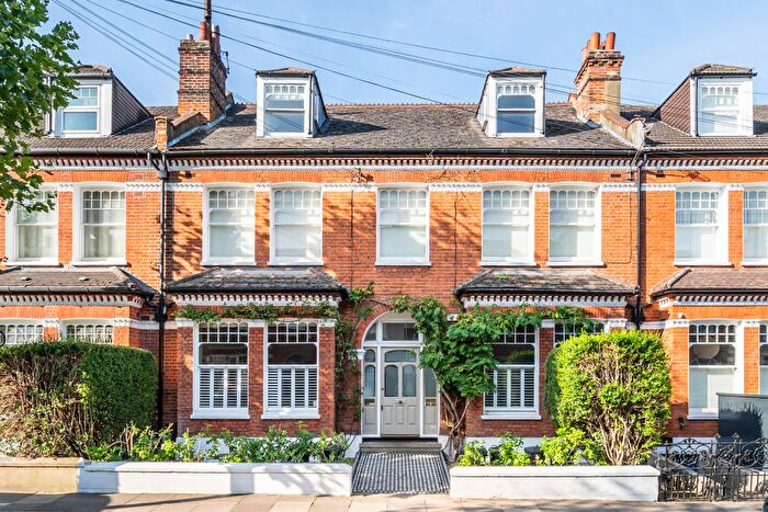 5 Bedroom Maisonette For Sale In Manville Road, London, SW17