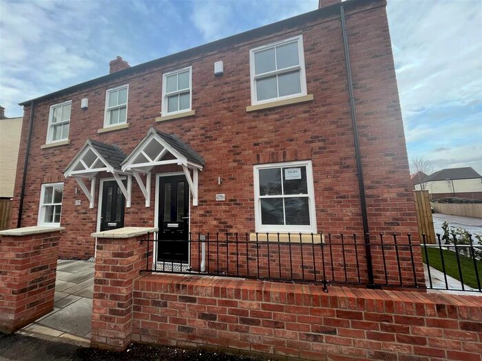 2 Bedroom Semi-Detached House To Rent In Newmarket, Louth, LN11