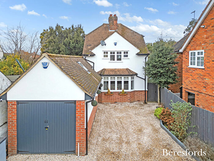 3 Bedroom Detached House For Sale In Bridge Street, Writtle, CM1