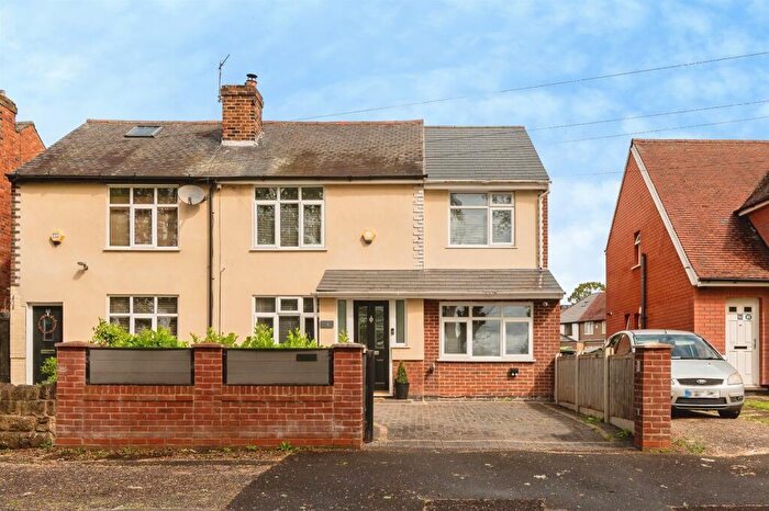 4 Bedroom Semi Detached House For Sale In Chetwynd Road, Beeston, Nottingham, NG9
