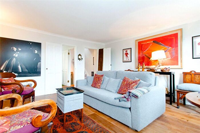 2 Bedroom Flat To Rent In Liverpool Road, Islington, N1