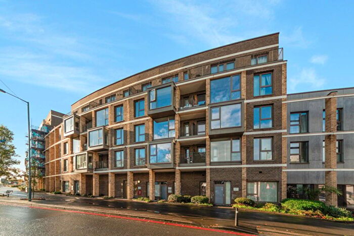 2 Bedroom Flat For Sale In Purley Way, Croydon, CR0