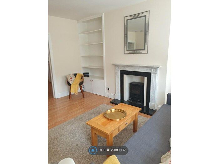 1 Bedroom Flat To Rent In King Street, London, W6