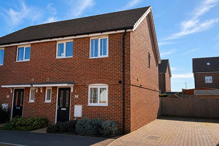 3 Bedroom Semi Detached House For Sale In Leo Road, Margate, Kent, CT9